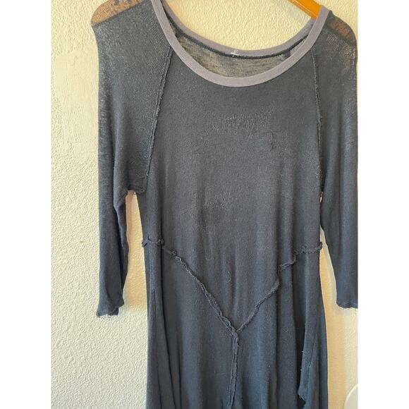 Free People Black Knit Handkerchief Hem Crew Neck 3/4 Sleeve Tee Size XS - Picture 3 of 12